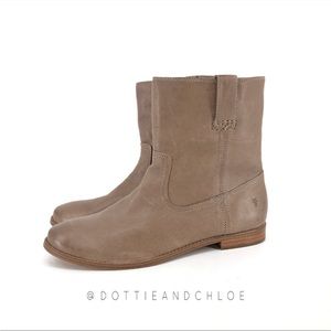Frye Anna Short Leather Boots Ash Size 11
